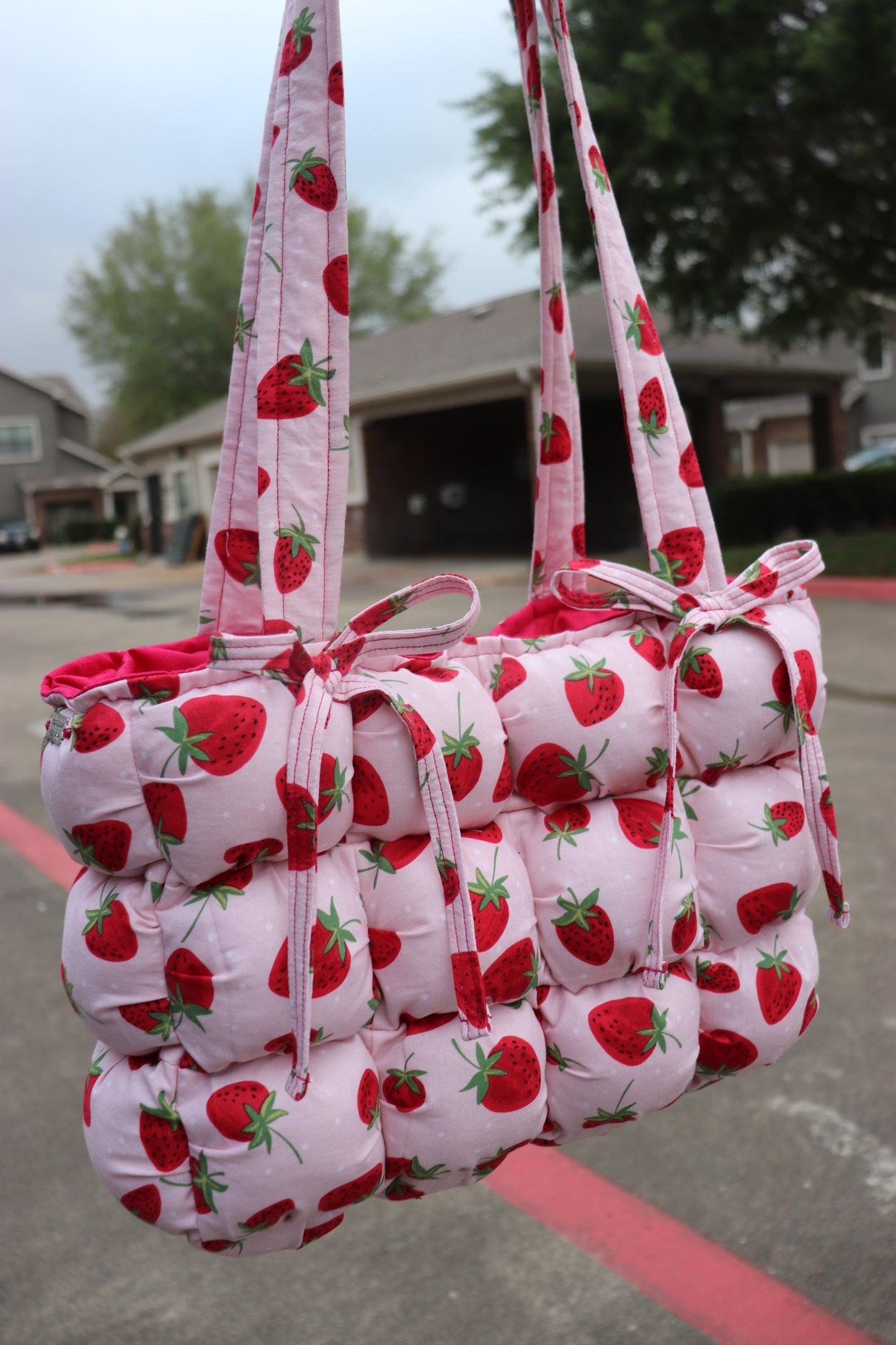 Preorder: strawberry puff quilt tote