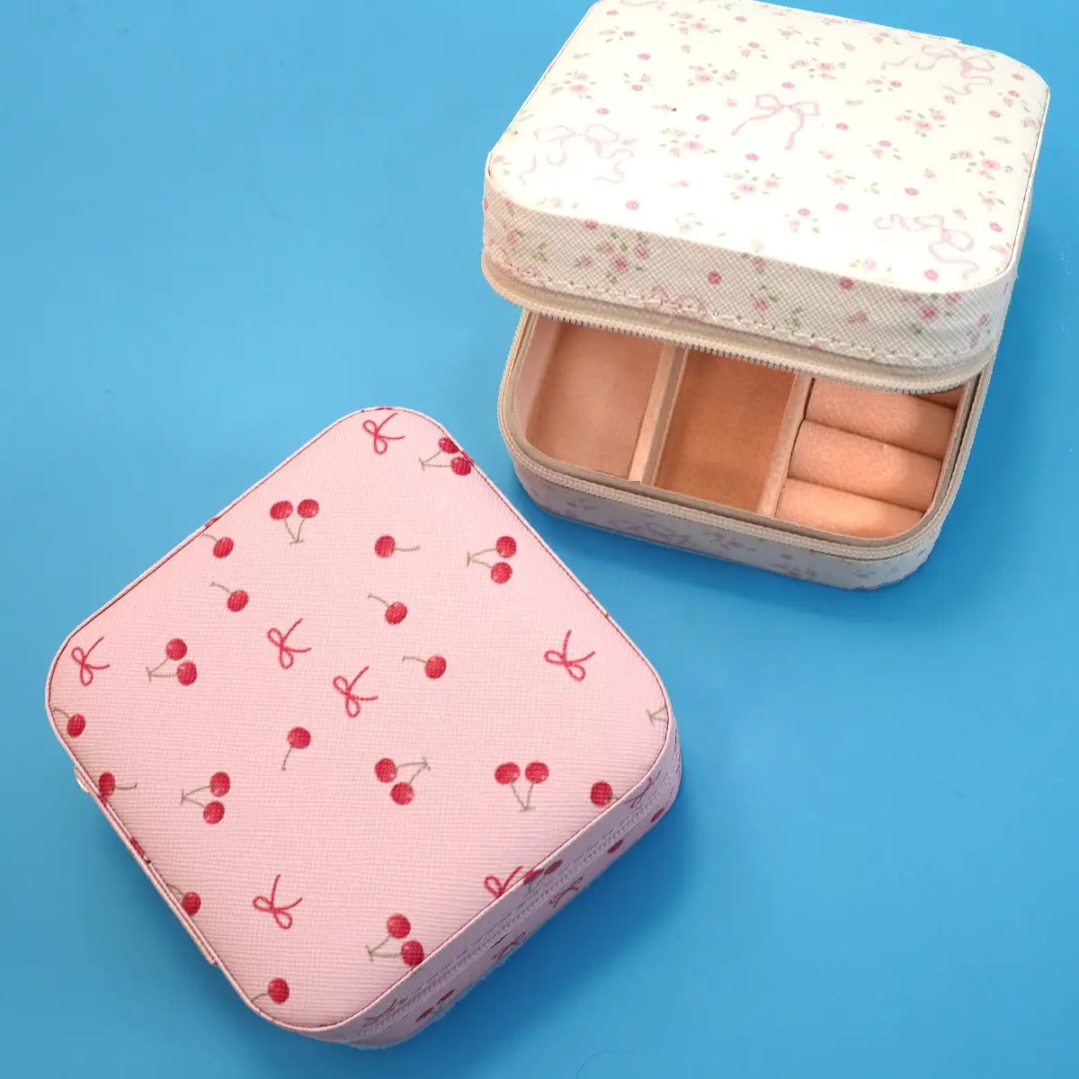 Cherries jewelry case