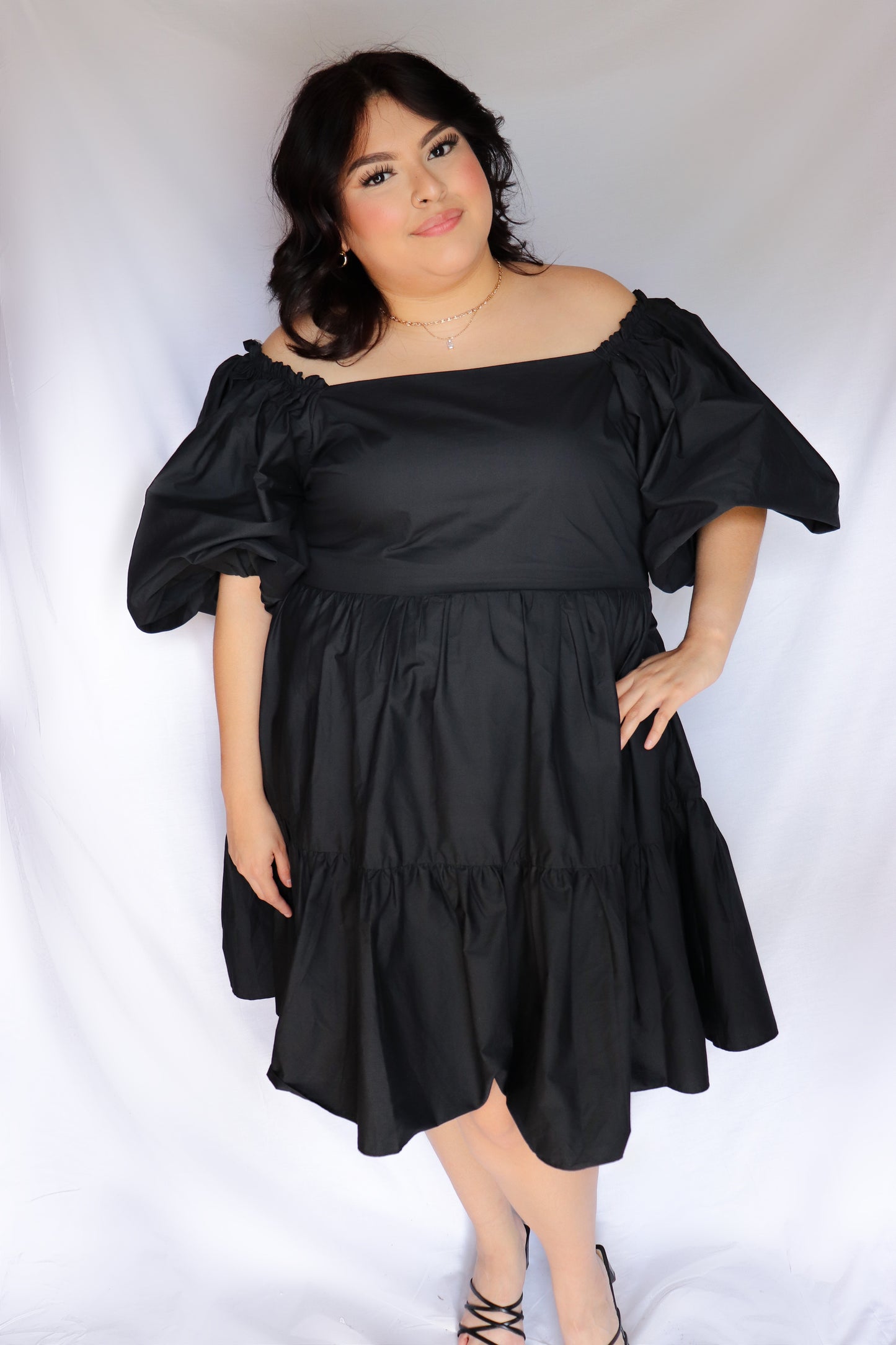 Dahlia - Plus puff sleeve black dress