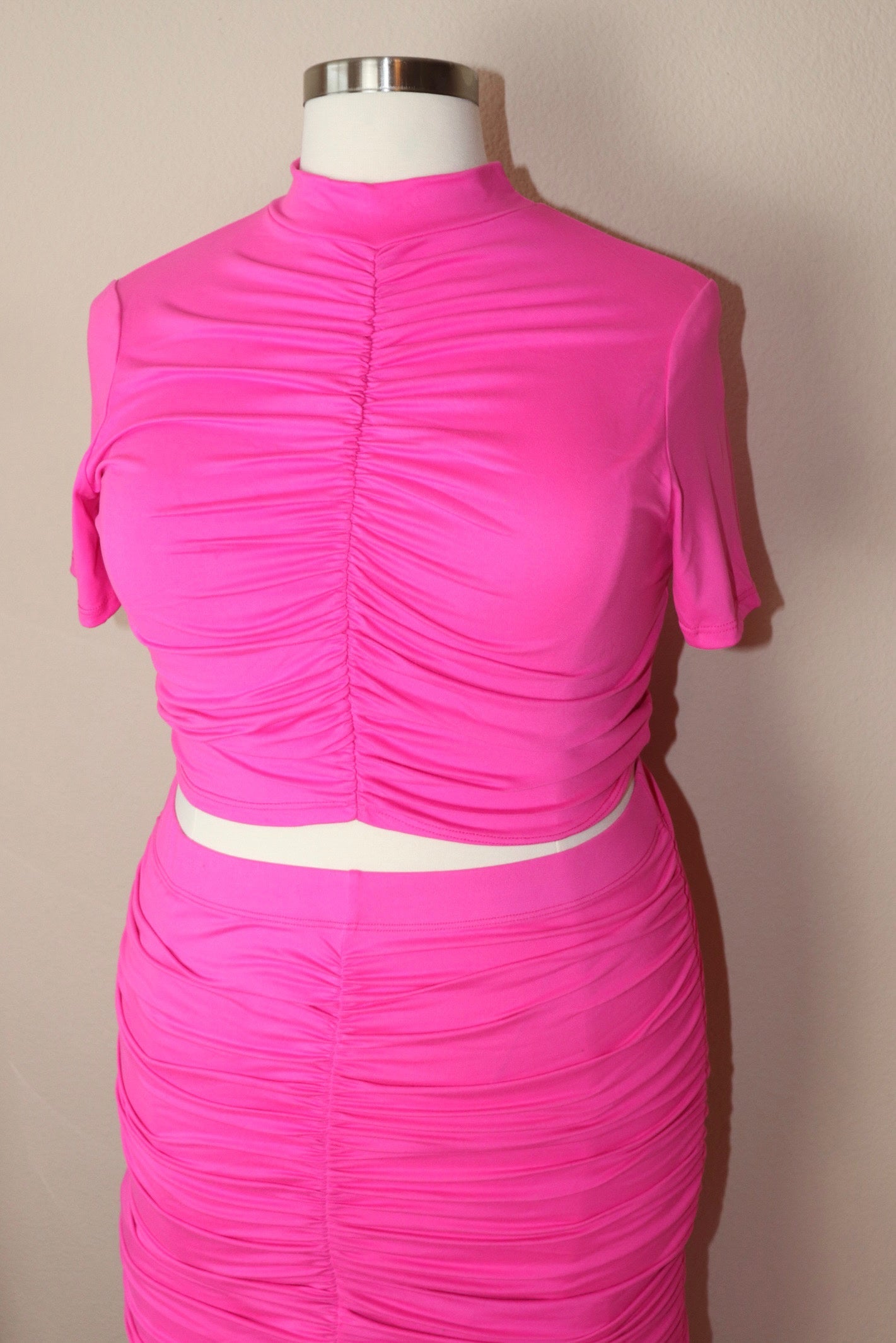 Julie - Pink plus size skirt