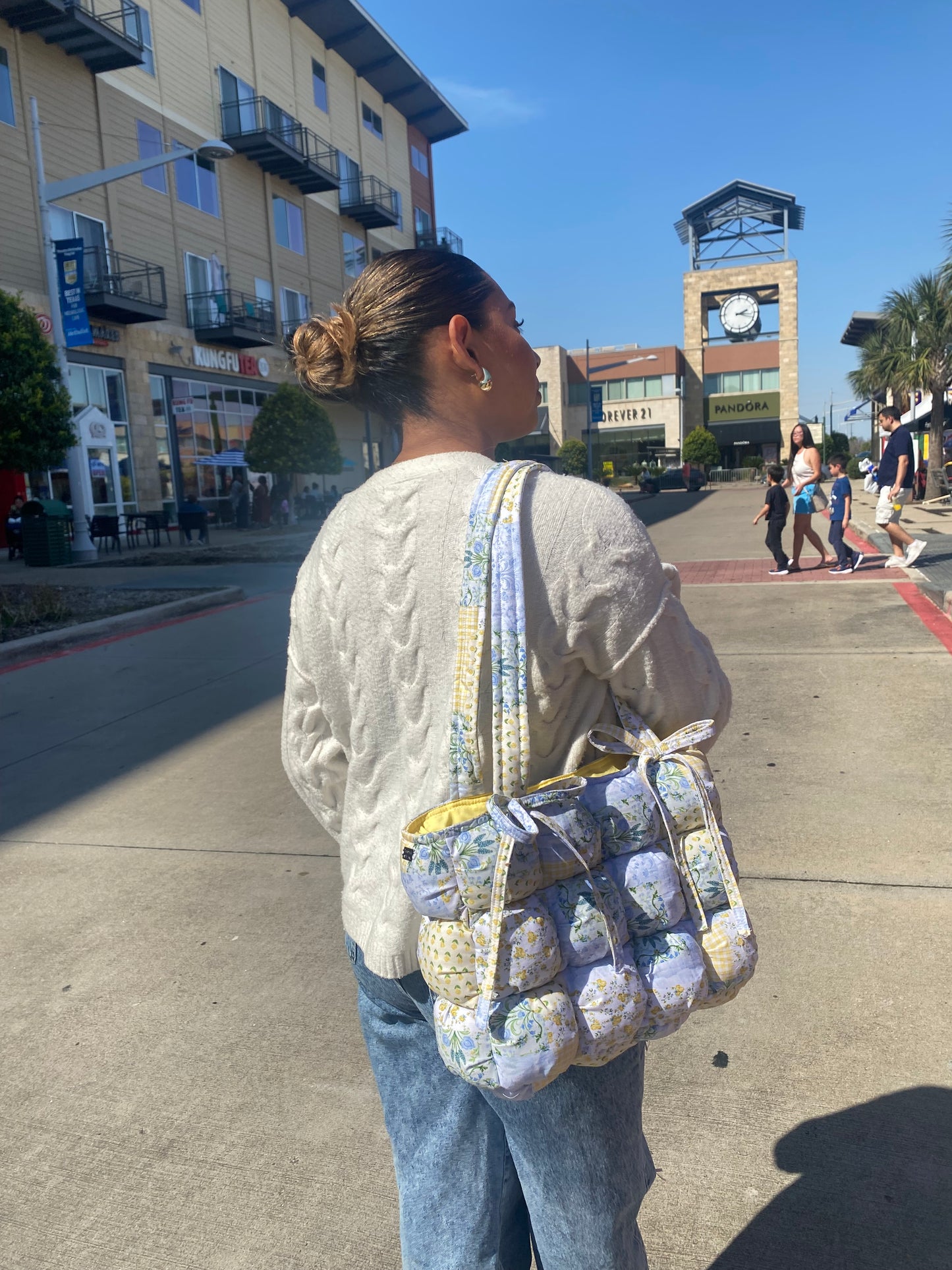 Blue puff quilted tote: PREORDER