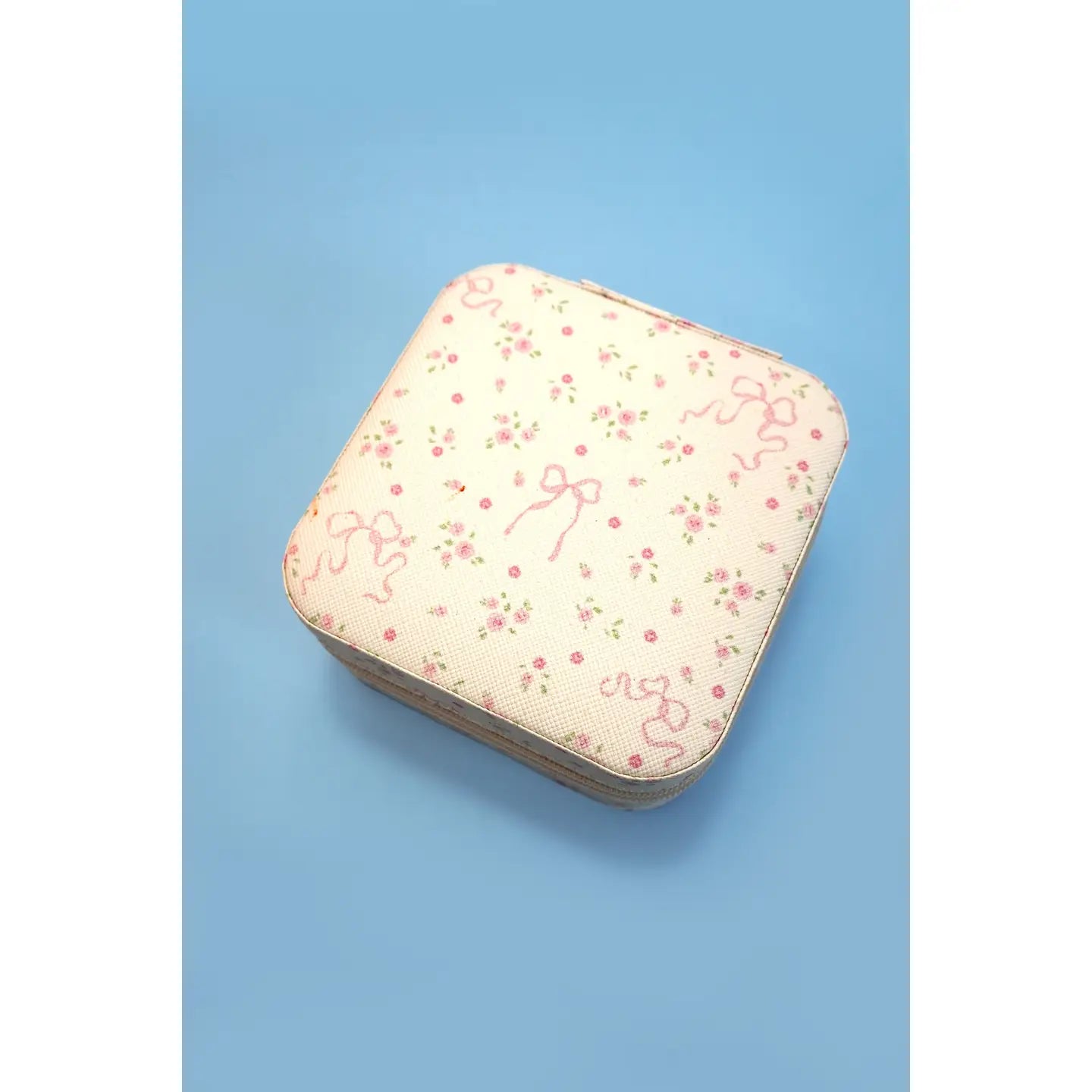 Pink bows jewelry case